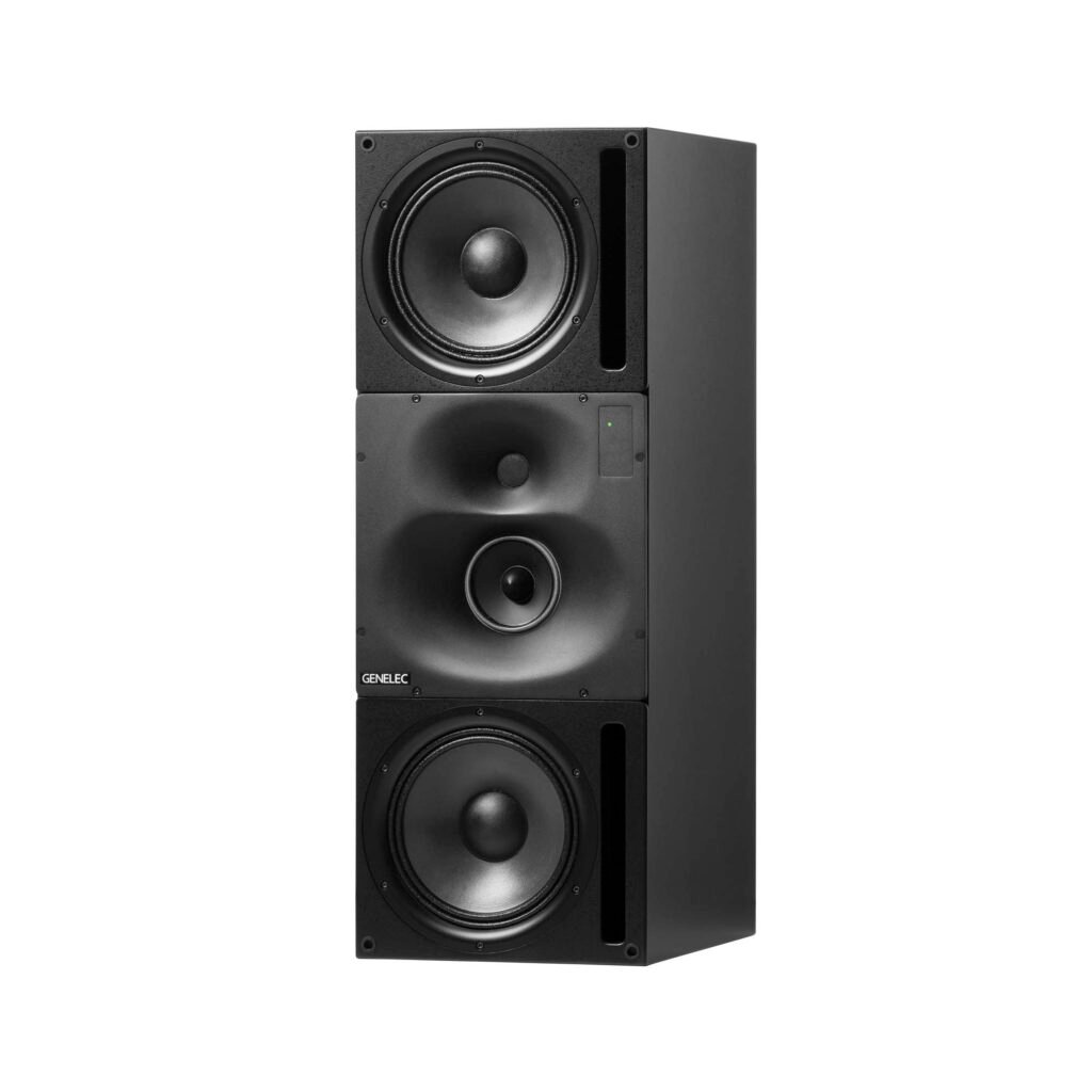 front view of Test Aktivmonitore Genelec 1238A 