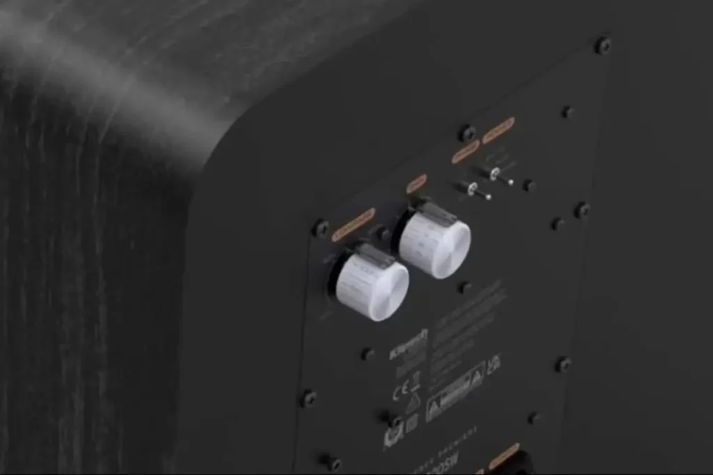 A-Closer-Look-of-back-Panle-of-Klipsch-RP-1400SW-Subwoofer